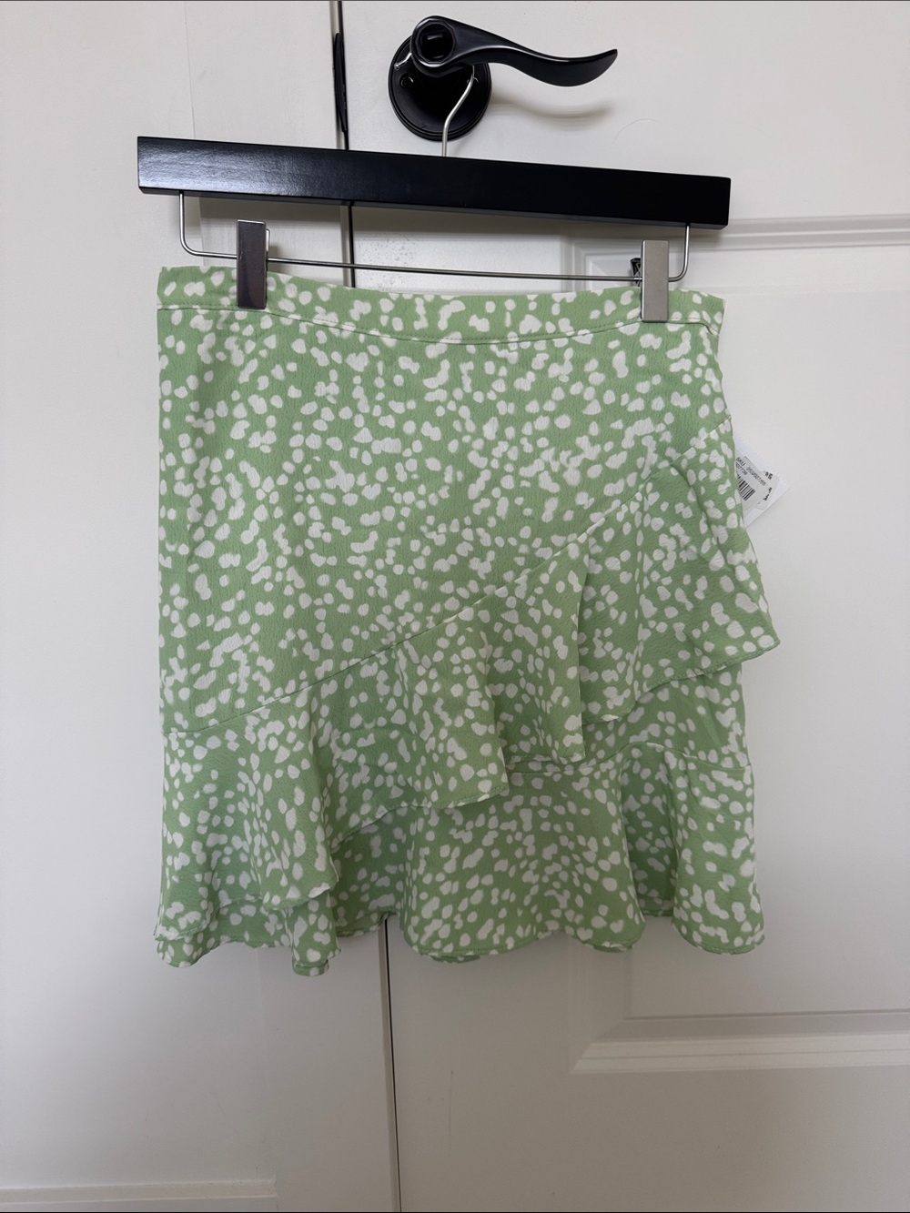 NWT Dillard’s Light Green Printed Ruffle Skirt